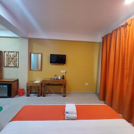 טאנגה Dolphin Hotel מראה חיצוני תמונה