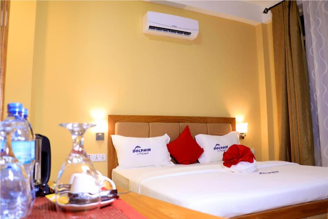 טאנגה Dolphin Hotel מראה חיצוני תמונה