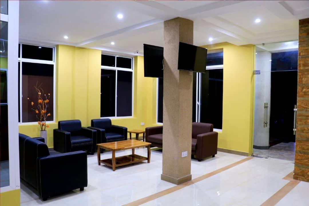 טאנגה Dolphin Hotel מראה חיצוני תמונה